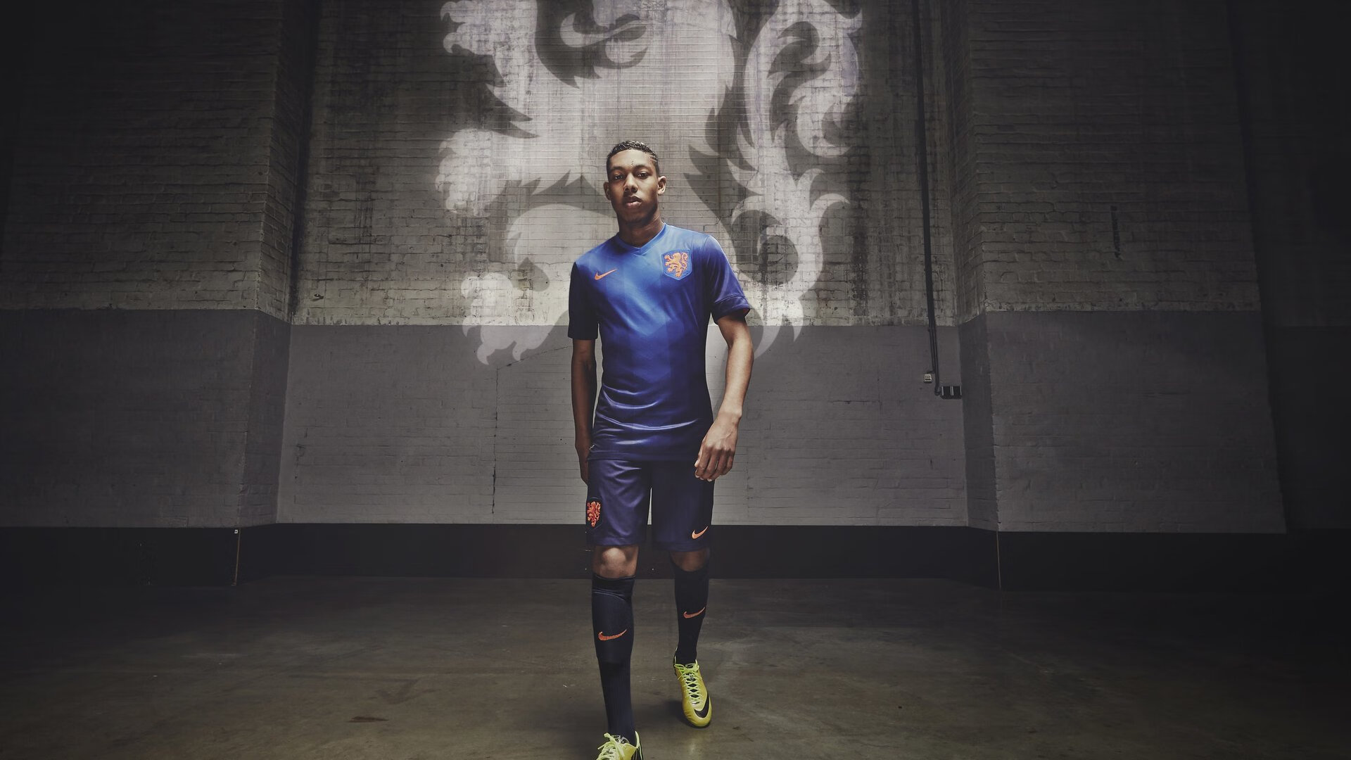 开云官网-安哥拉制霸哥伦比亚，久保建英如何用一记和制魔法改写足球地缘